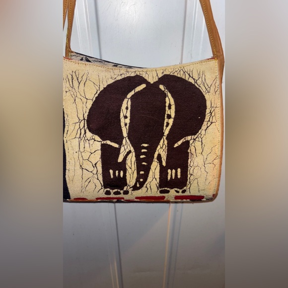 Elephant Motif Tan and Black Shoulder Bag - Picture 2 of 7